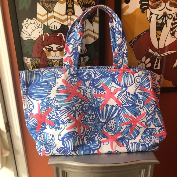 Lilly Pulitzer Handbags - Lilly Pulitzer bag 🍭*